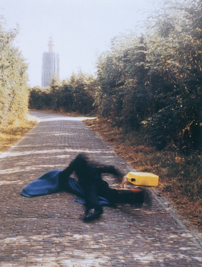Bas Jan Ader, Pitfall on the way to a new Neo Plasticism, Westkapelle, Holland, 1971, C-type print, 40 x 29.5cm. Copyright the Estate of Bas Jan Ader / Mary Sue Ader Andersen, 2016 / The Artist Right’s Society (ARS), New York. Courtesy of Meliksetian | Briggs, Los Angeles and Simon Lee Gallery, London.